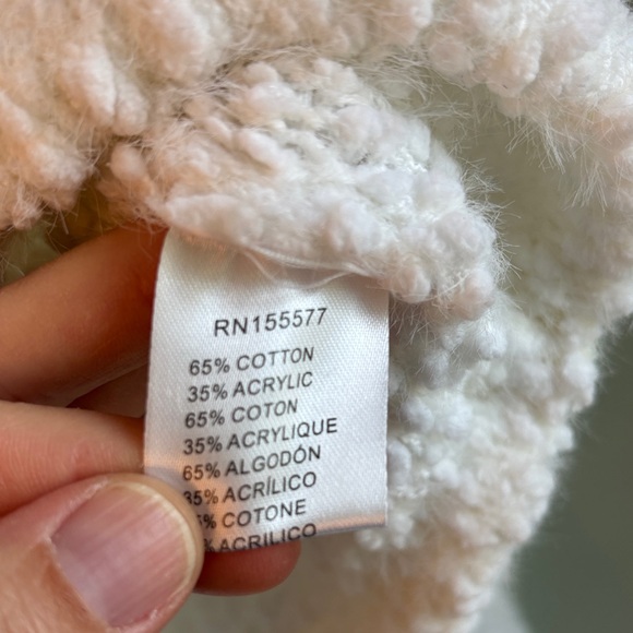 Miracle Sweater Off-White Cream Cropped Boucle Fuzzy Textured Knit M/L - Picture 6 of 7